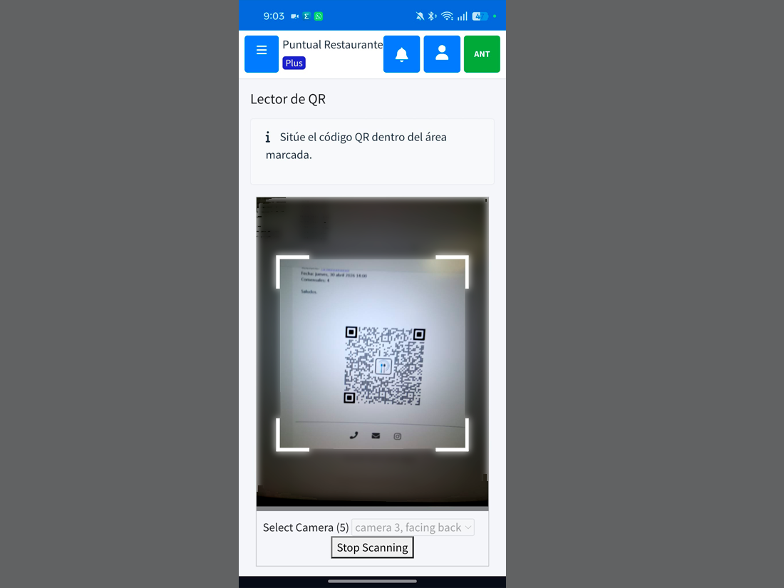 Desktop QR reader detecting the guest’s reservation and marking it as "seated" with a single tap